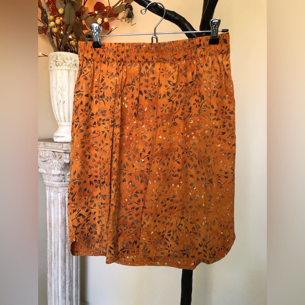 Cute Go Fish fall skirt L but fits smaller